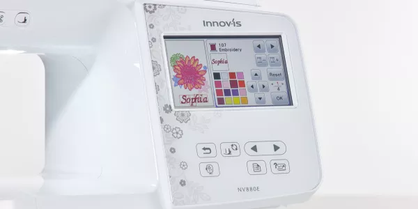 Brother Innov-is NV880E ekran